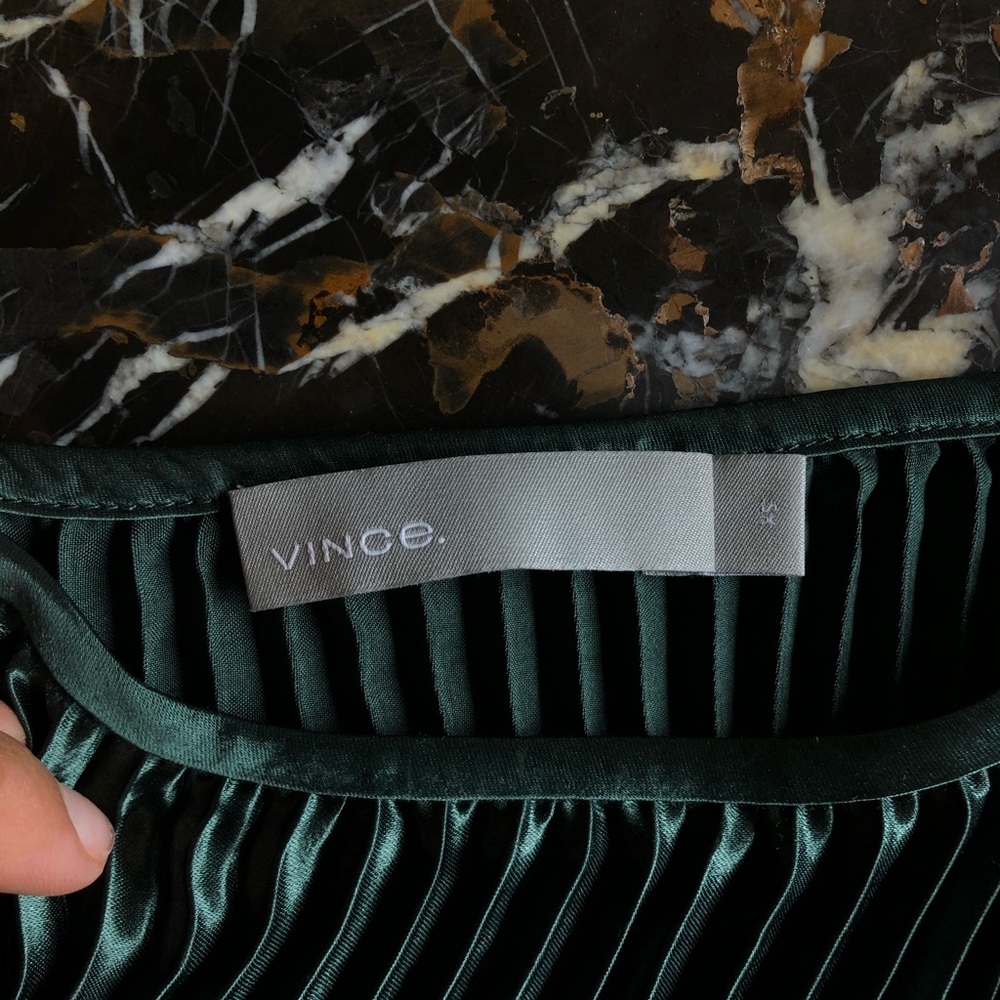 Vince Metallic Emerald Green Tank - Picture 3 of 4